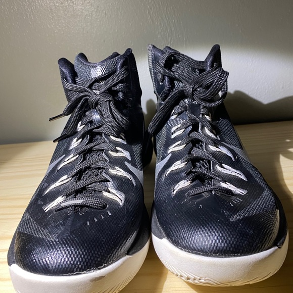 Nike Woman Hyperdunk 2014 - Picture 4 of 5